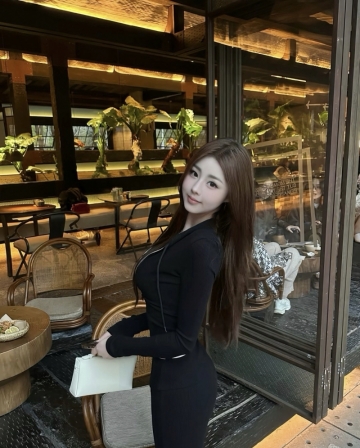 于彤的照片
