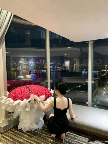 气质OL御姐的照片