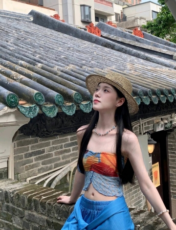 优雅姑娘的照片
