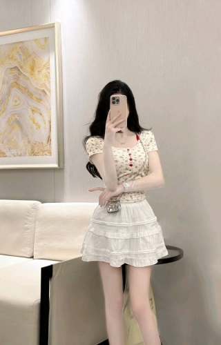 小晓晴的照片