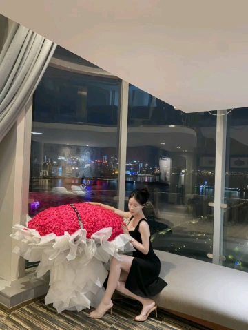 气质OL御姐的照片