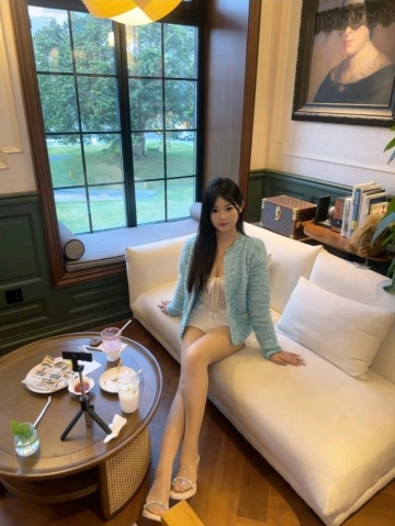 赵甜甜的照片