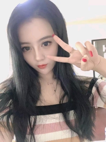 18岁少女的照片