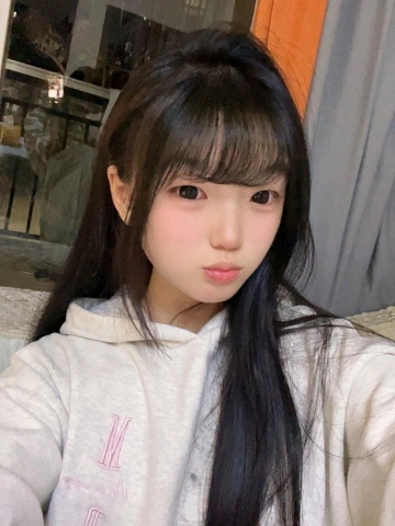 余甜儿的照片