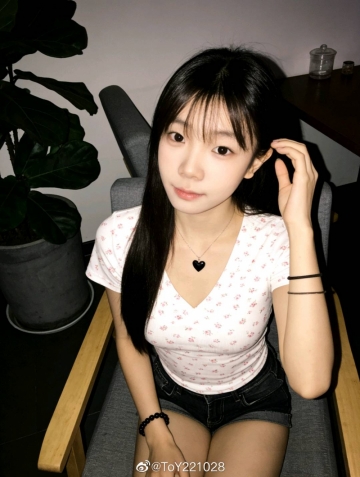 小开心果哦的照片