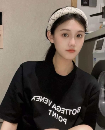 小红帽猫的照片