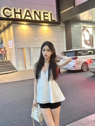 走走婷婷的照片
