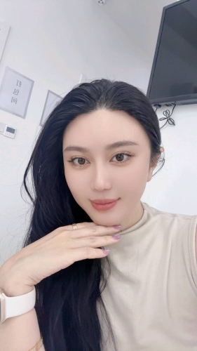 蕊倩的照片