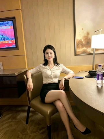 气质OL御姐的照片