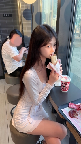 小雯子d851的照片