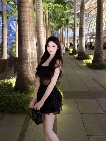 草莓布丁i的照片