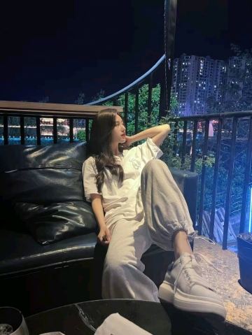小萌女的照片