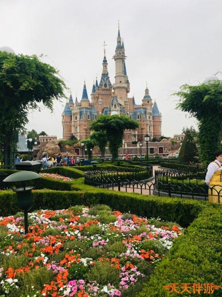 还在苦排队？上海迪士尼详细攻略，让你轻轻松松游乐园