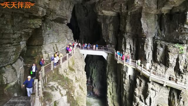 畅游亚洲第一溶洞