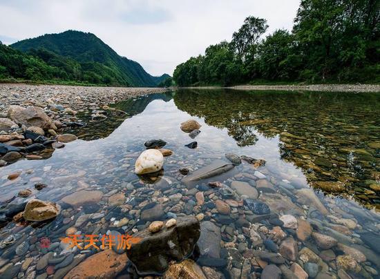 负氧离子富硒水
